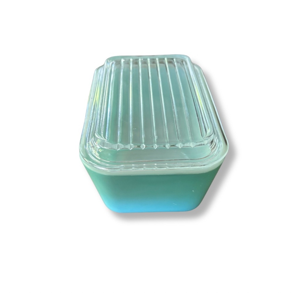 Vintage Pyrex Refrigerator Dish w/ Lid 💙 - Picture 2 of 6